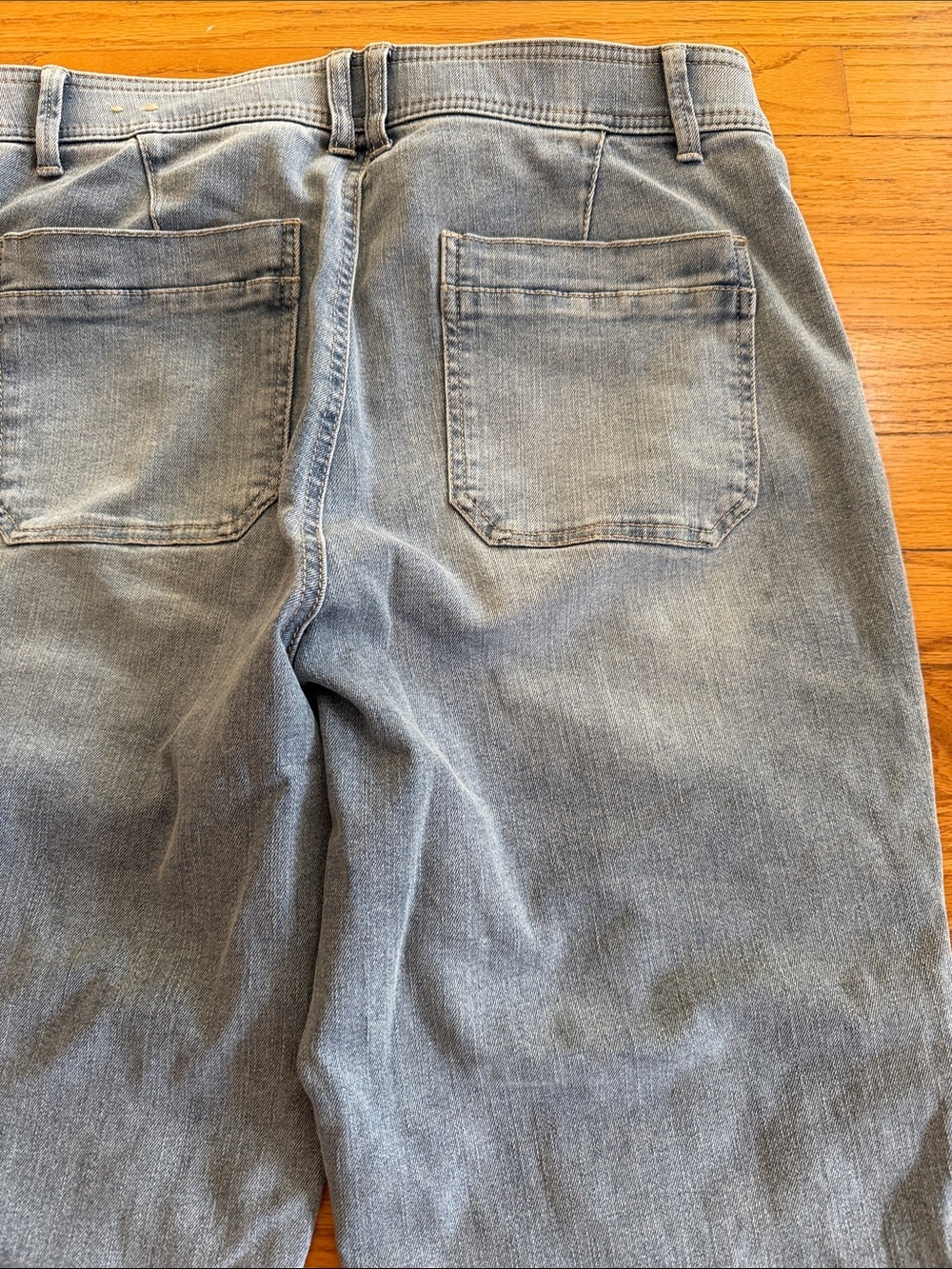 Democracy “Ab” technology cuffed with side pockets Jeans Light Wash size 12 - Picture 6 of 9